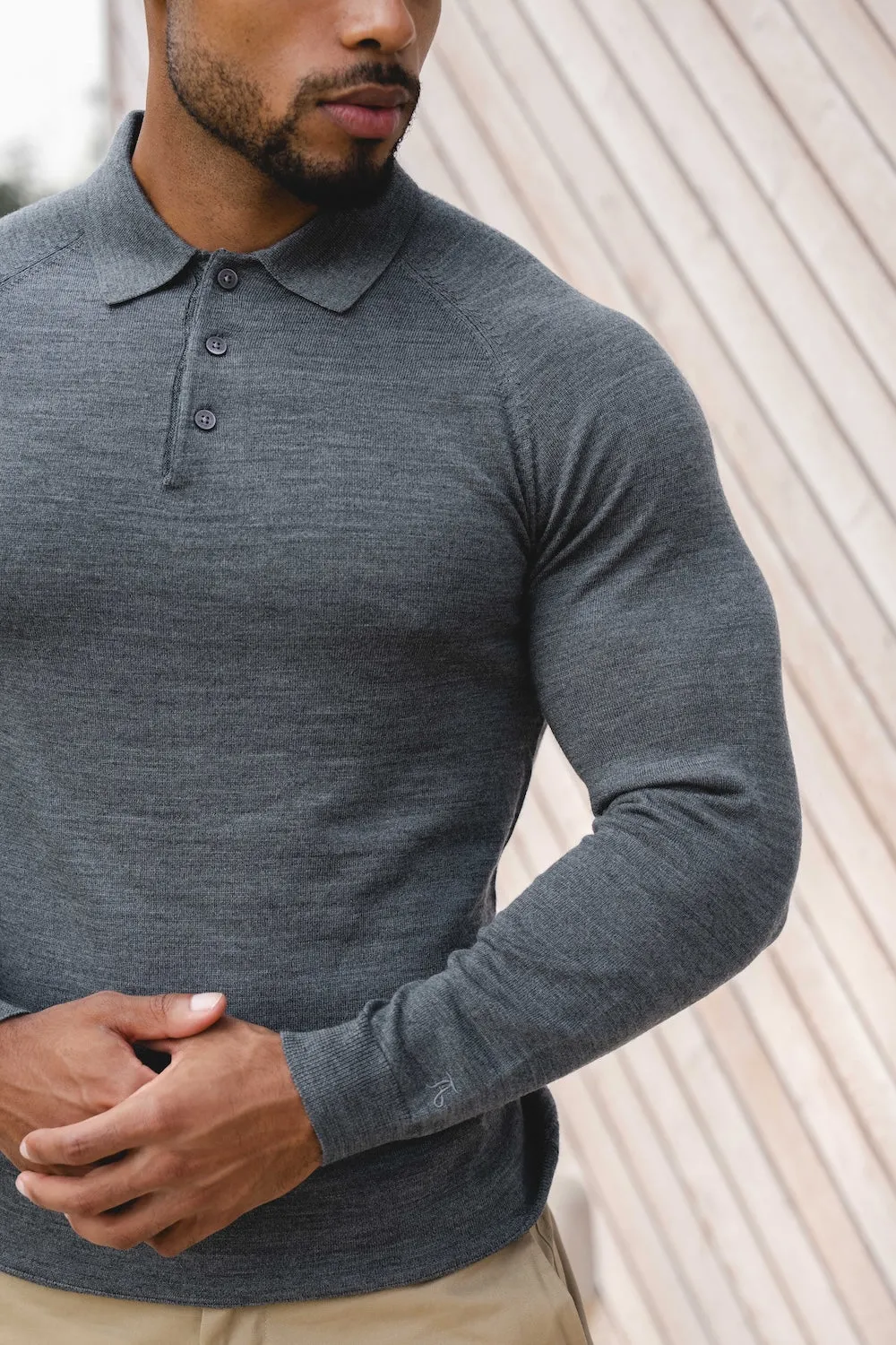 ZeroIrritation Seams Office Appropriate Extra Fine Merino Wool Polo Shirt in Charcoal Marl