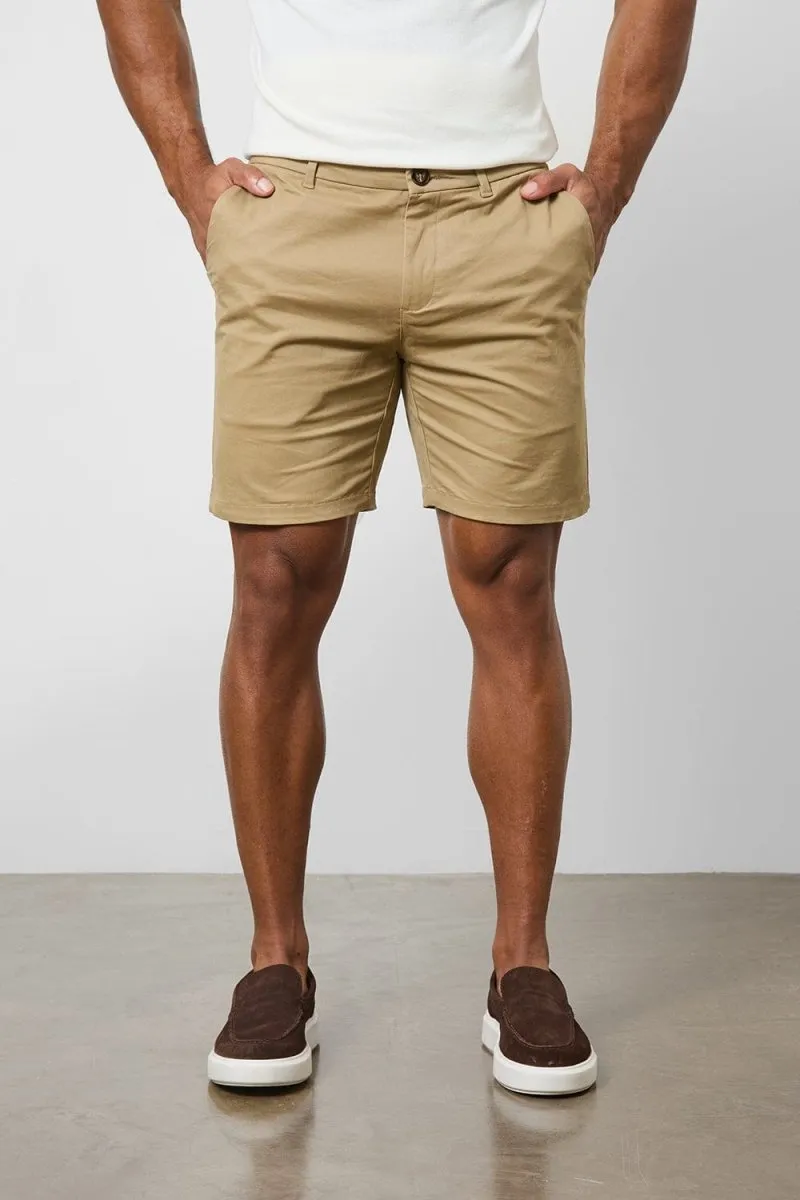 Reflective Trim Detail Quick Fit Wear Athletic Fit Chino Shorts 7" in Dark Sand