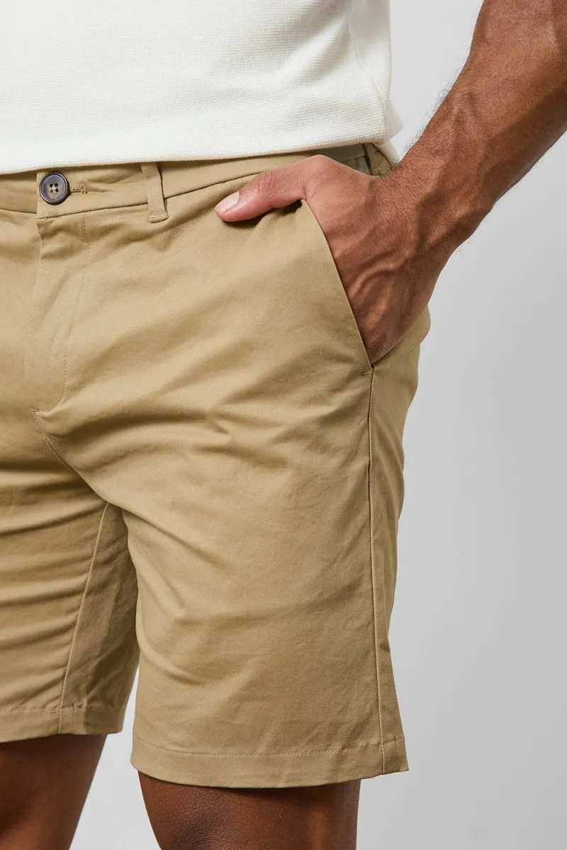 Athletic Fit Chino Shorts 7" in Dark Sand Quick Comfort