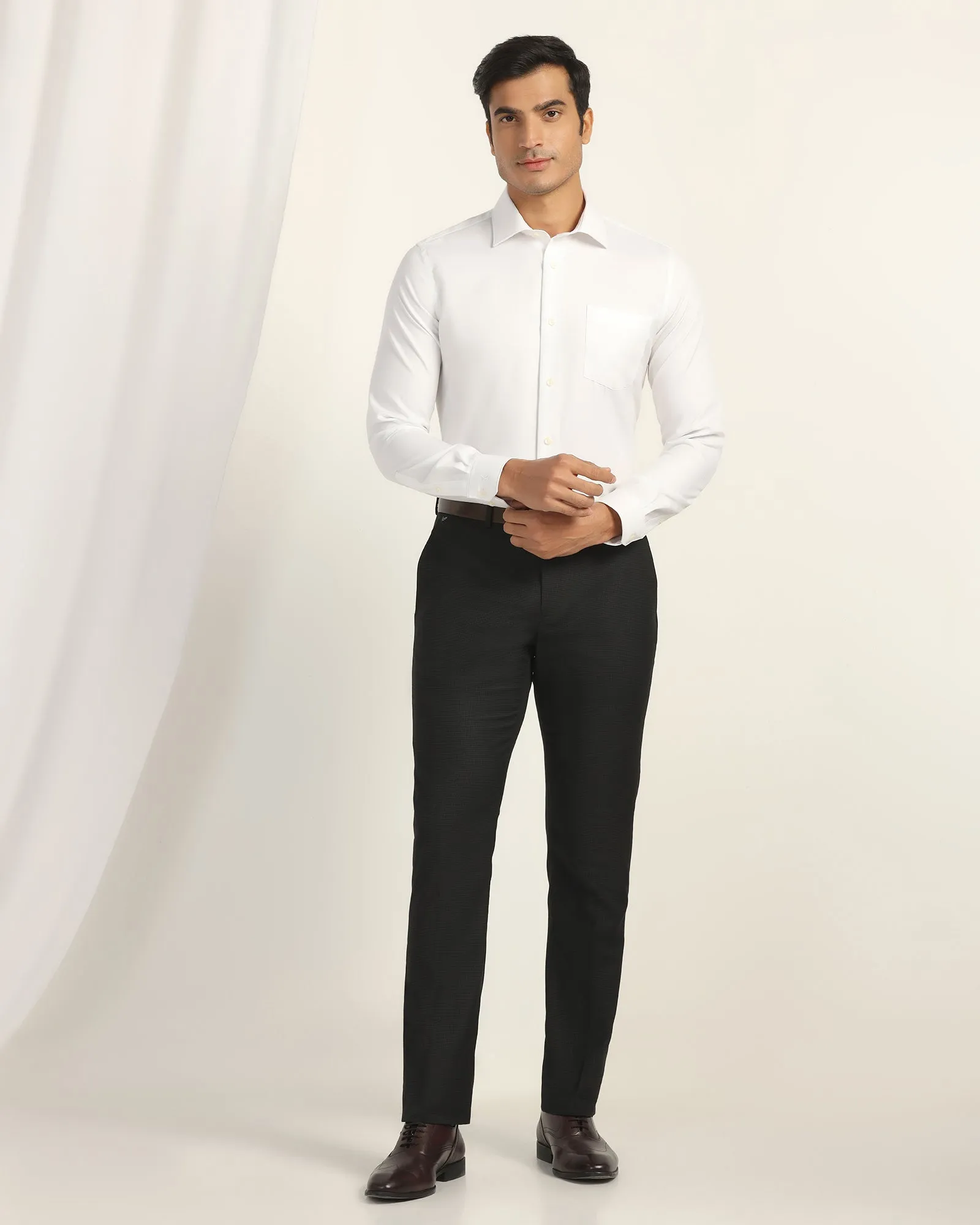 Classic Appeal gender-neutral Non Iron Formal White Solid Shirt - P31