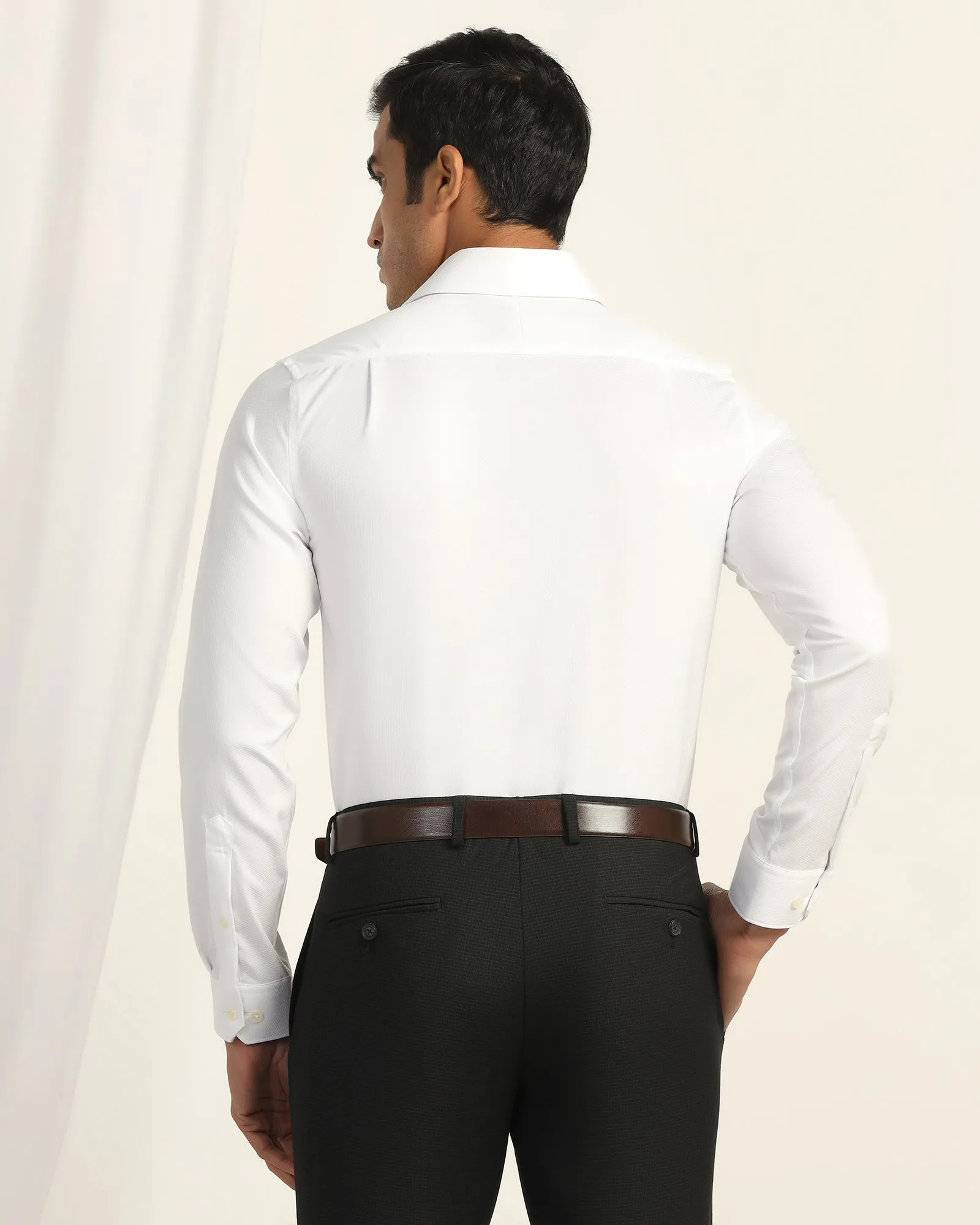 Seasonal Fashion Patterned Design Non Iron Formal White Solid Shirt - P31