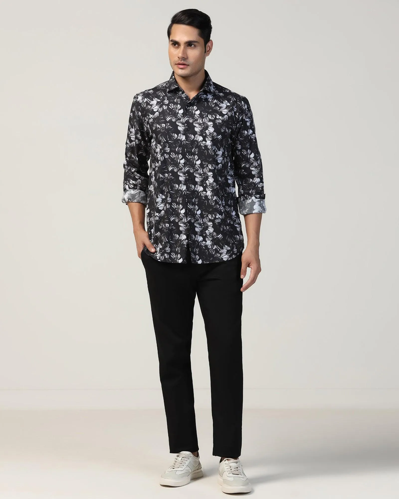 Casual Black Printed Shirt - Emaar Sophisticated Elegance