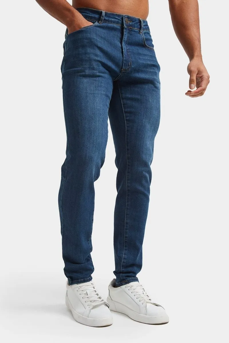 Athletic Fit Jeans in Dark Blue Classic Office Wear