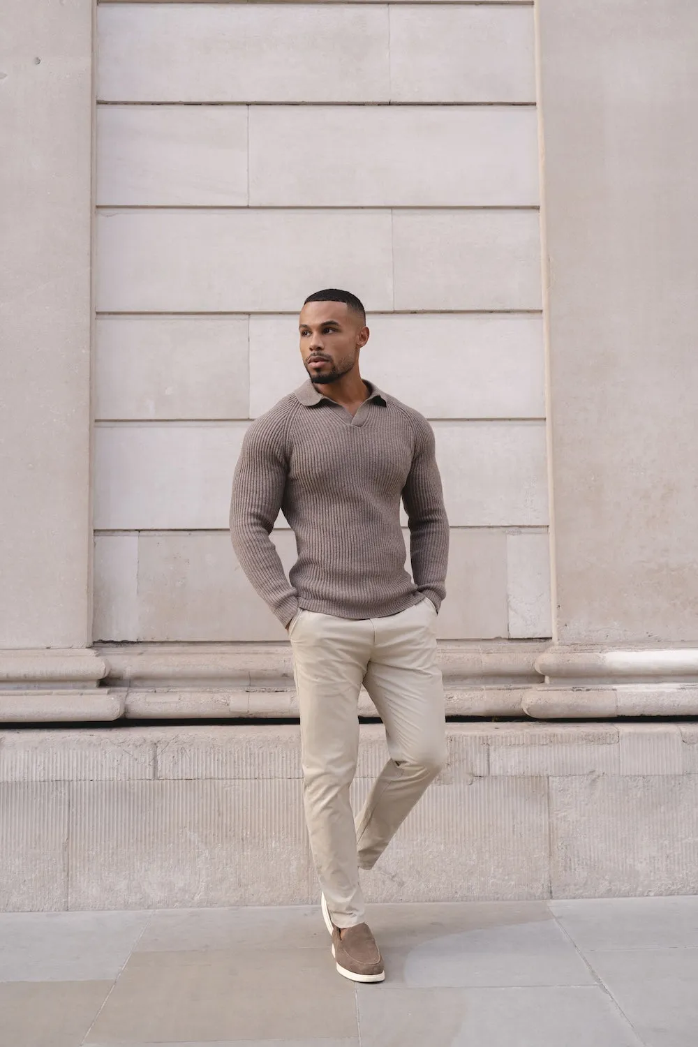 Fisherman Rib Open Collar Polo Shirt in Brown SoftTouchLining Elegant Glow