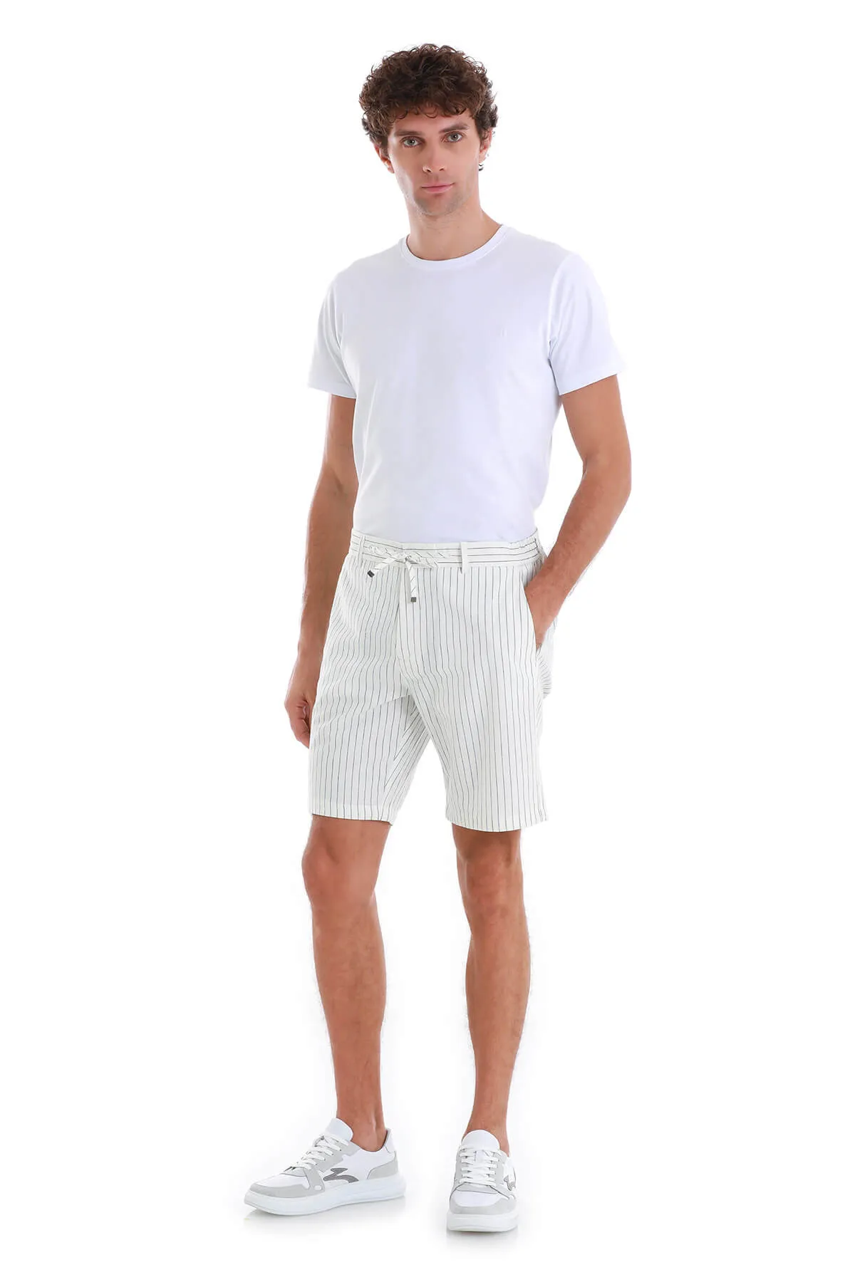 Dynamic Fit White Striped Linen-Blend Shorts Moisture Wicking Fabric Active Design