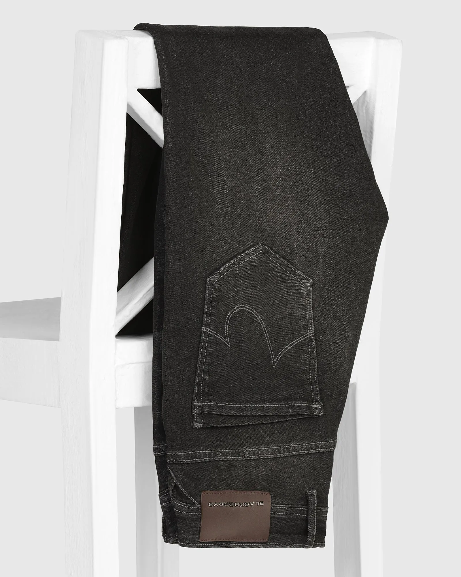 Evening Stroll Weekend Getaway Super Clean Slim Yonk Fit Black Jeans - Kerem