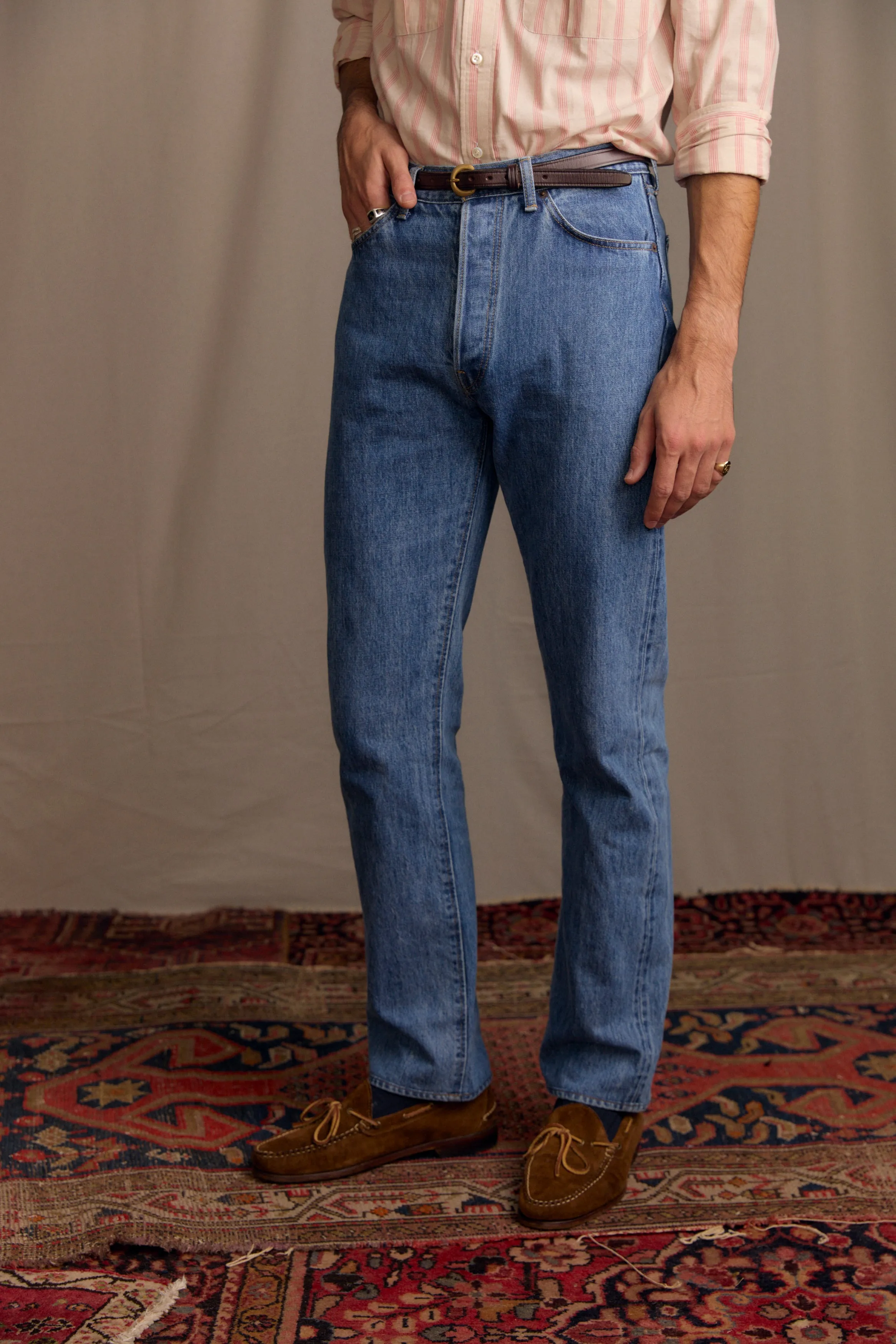 Classic Wear Street Fashion All Season Fabric Weight Light Wash Selvedge Denim