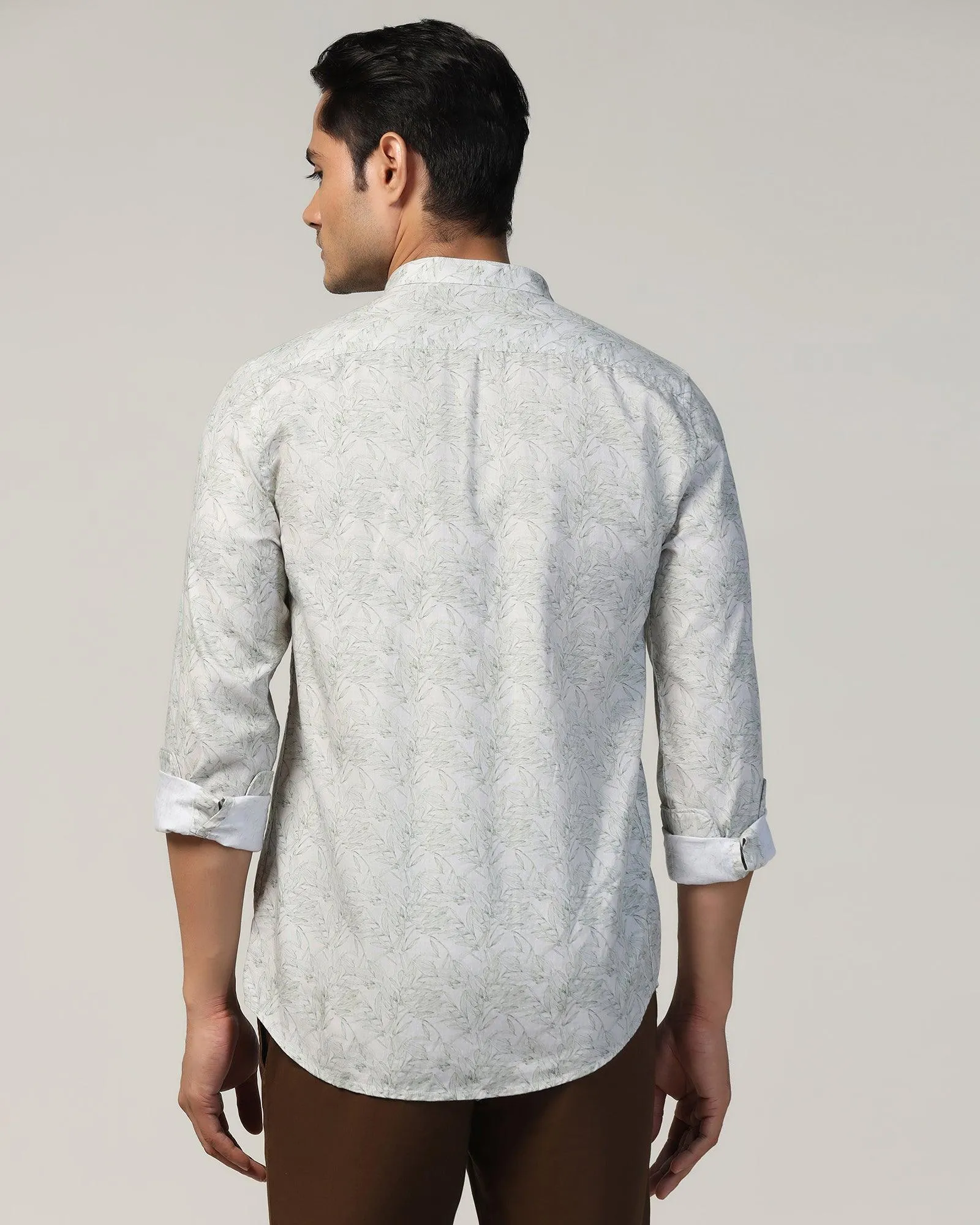 Casual Green Printed Shirt - Hazel Minimalist Design Outerwear Companion