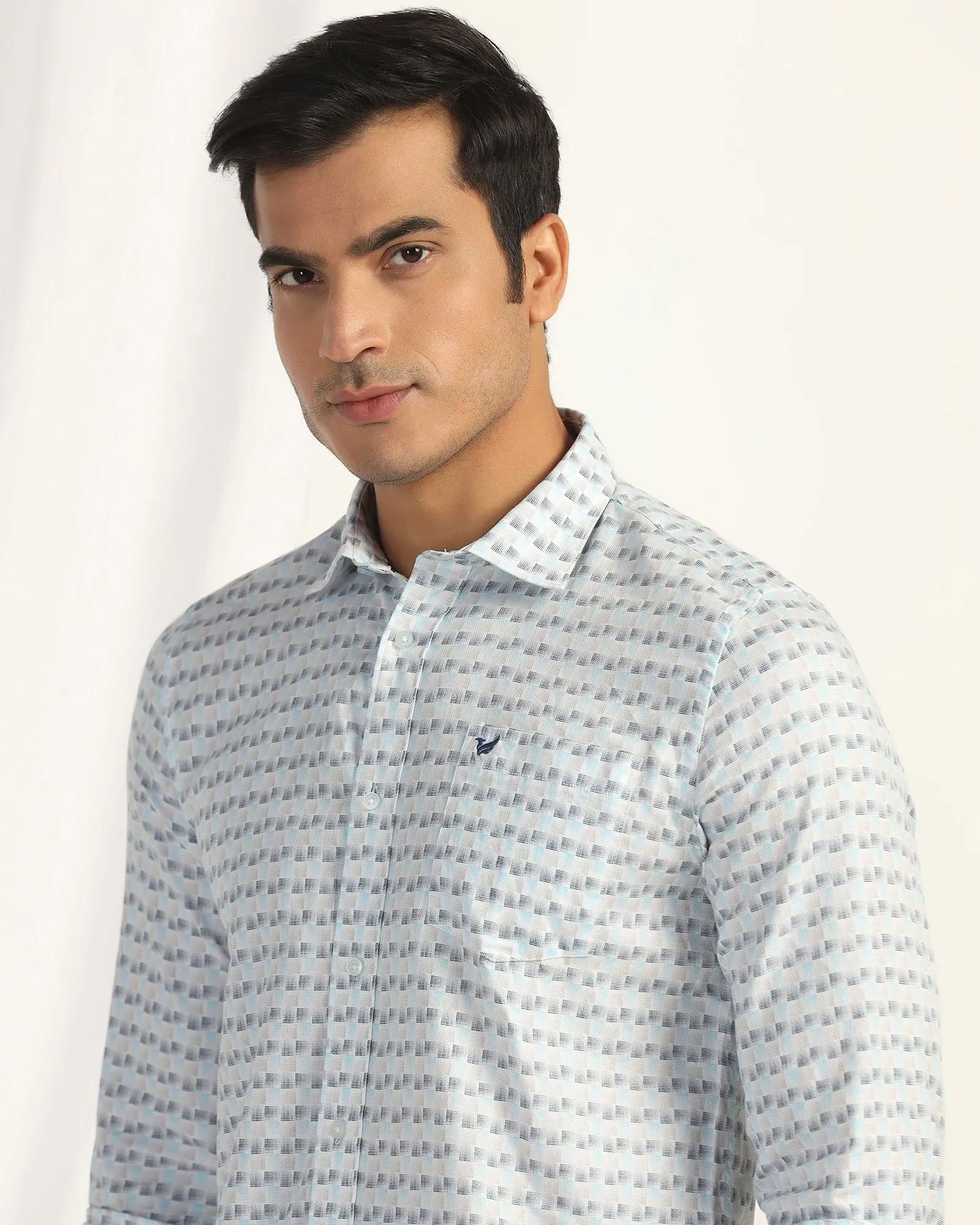 Casual White Printed Shirt - Felip Matte Look Trend-Driven