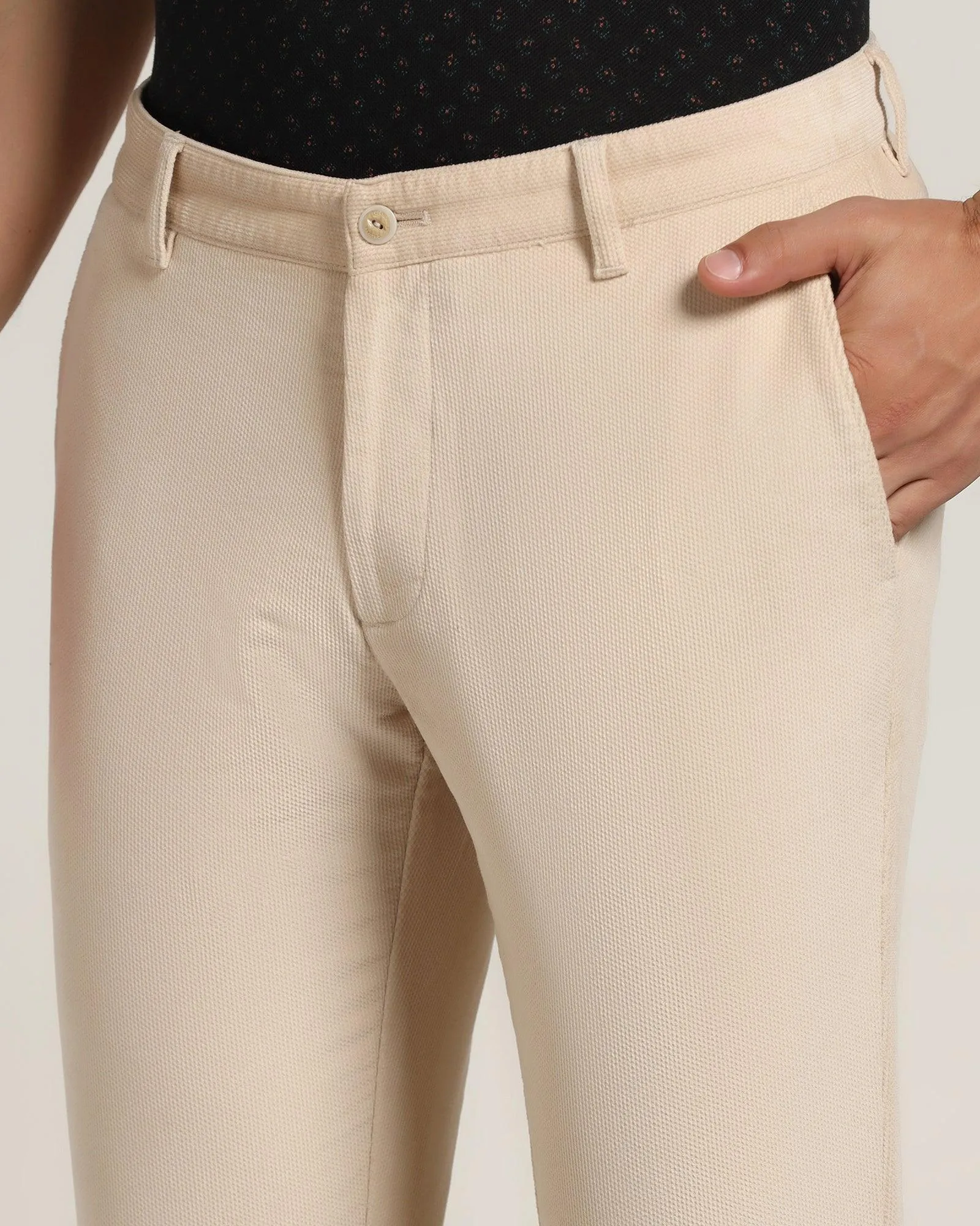 Wrinkle-Resistant Slim Comfort B-95 Casual Beige Textured Khakis - Moon