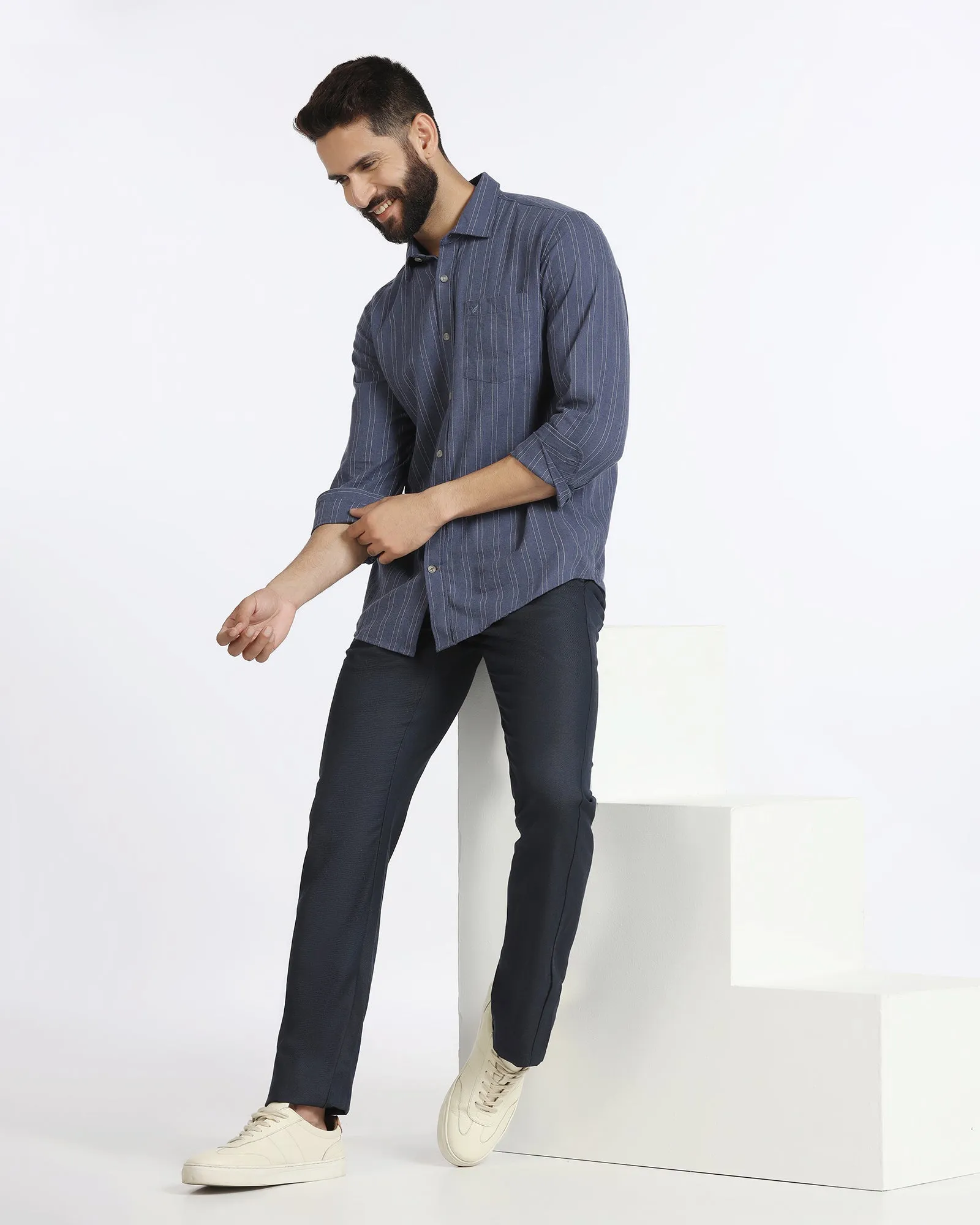 MultiPocket Blue Non Iron Textured Khakis - Ohio