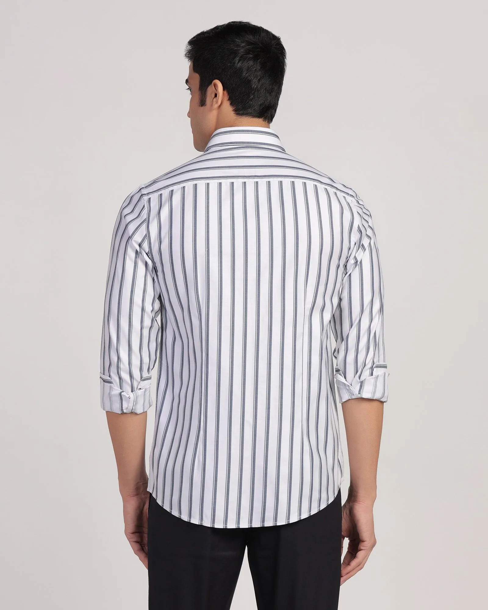 Casual White Stripe Shirt - Vegas City Exploration Retro Vibe