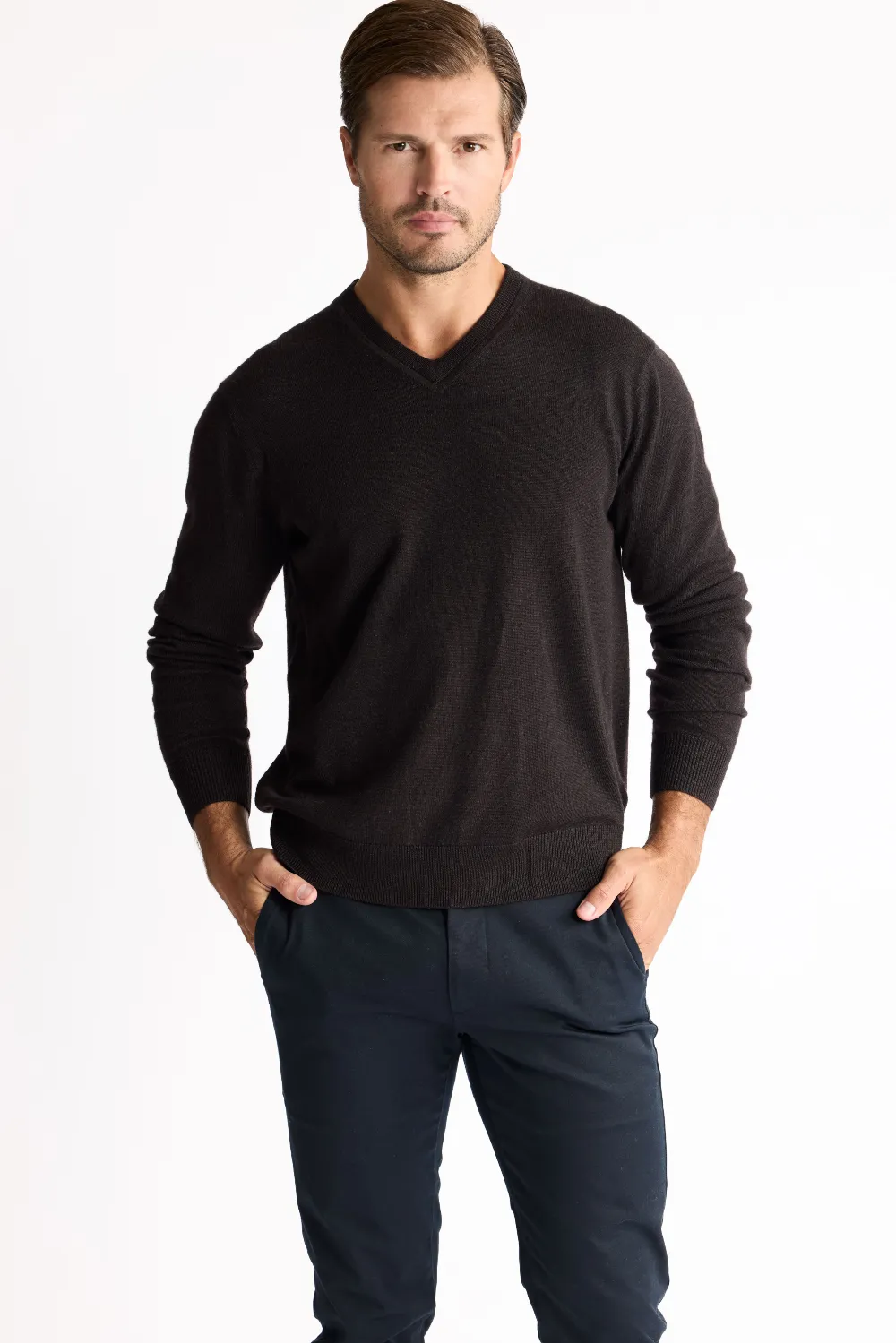 Merino V-neck - Espresso Adjustable Hem