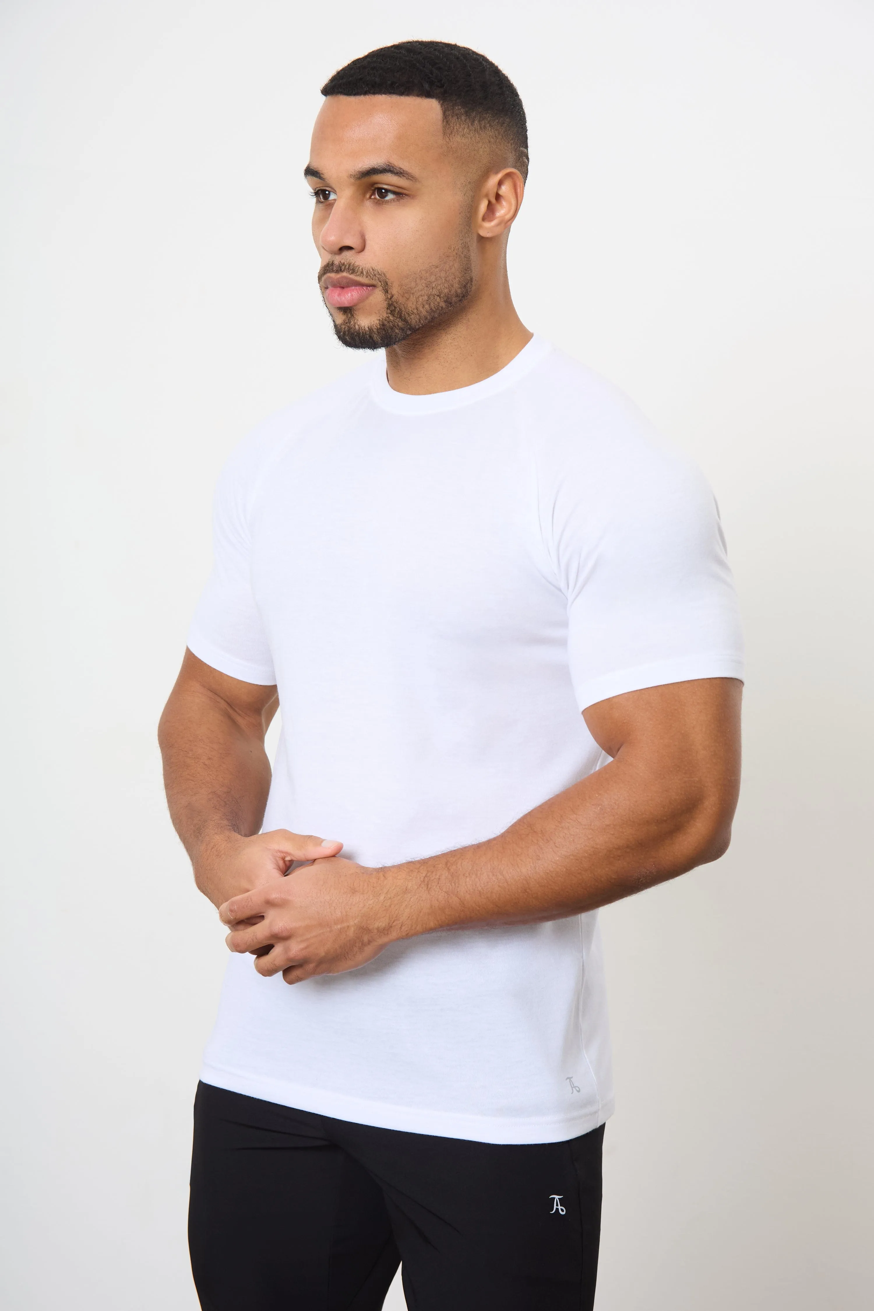 Teenager coolness Essential Training Top in White