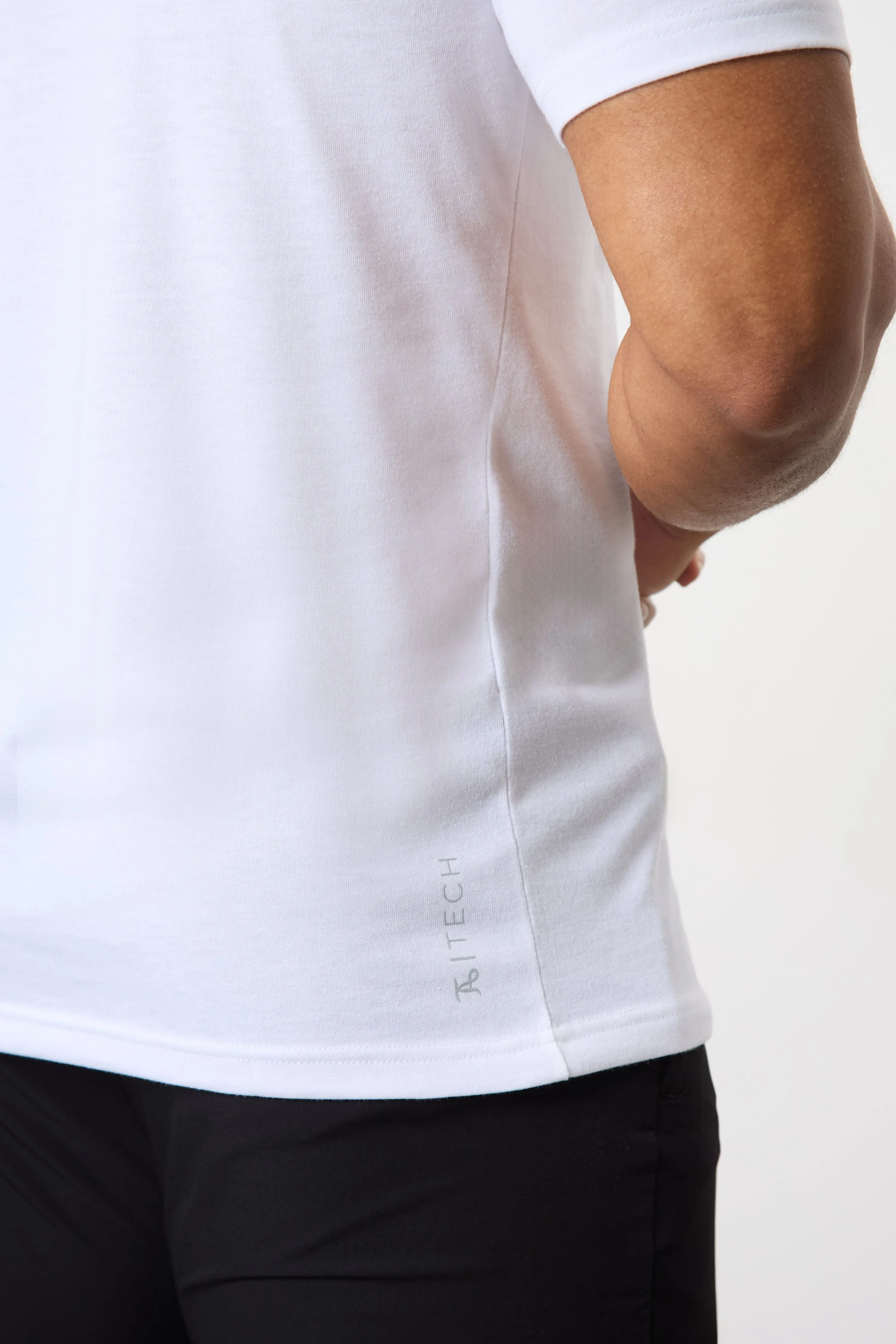 Essential Training Top in White Thermal Regulating Layer