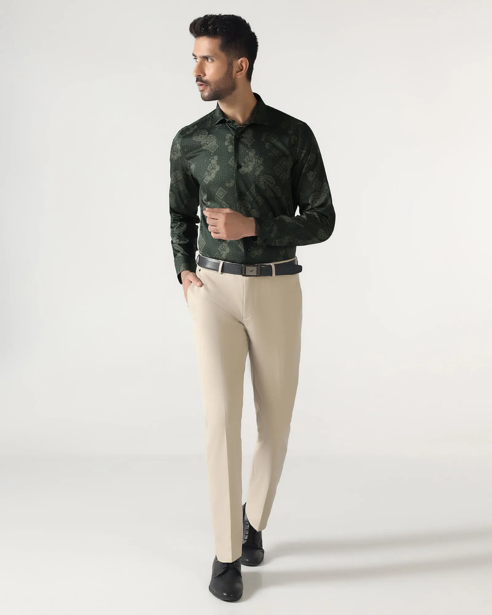 Travel-friendly networking event Green Printed Shirt - Pristine