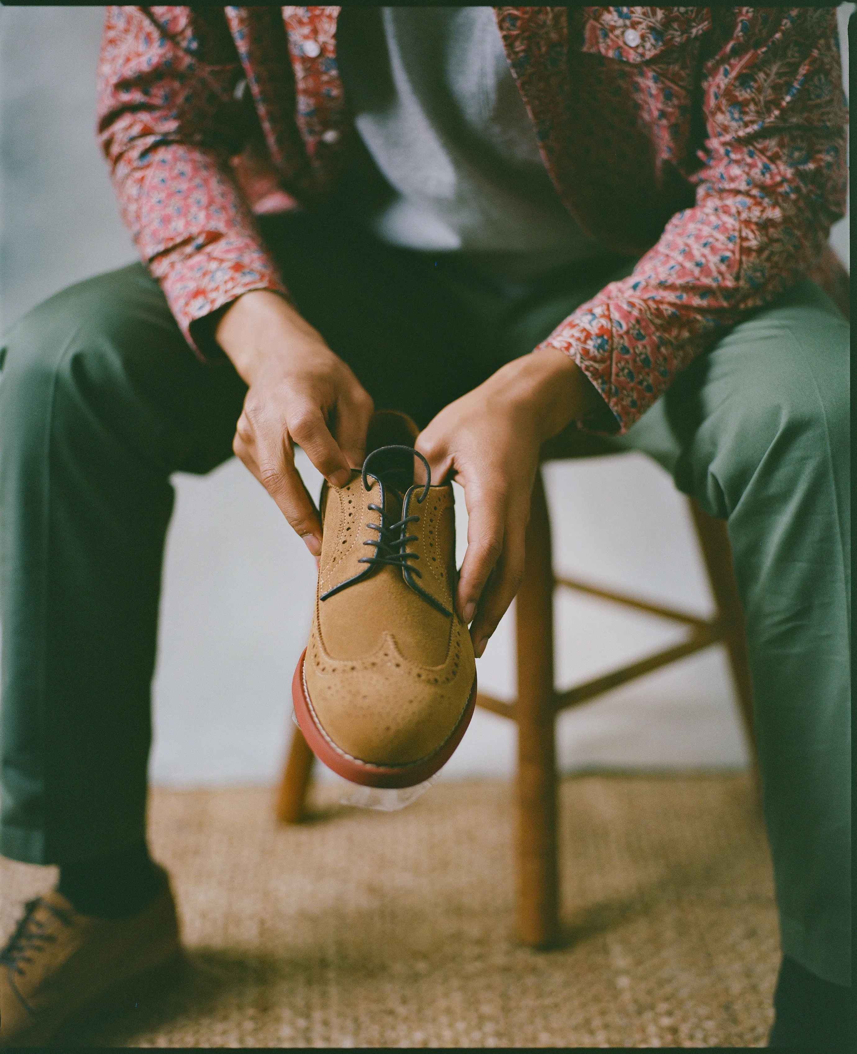 Waterproof Standing All Dirty Buck Longwing Brogue