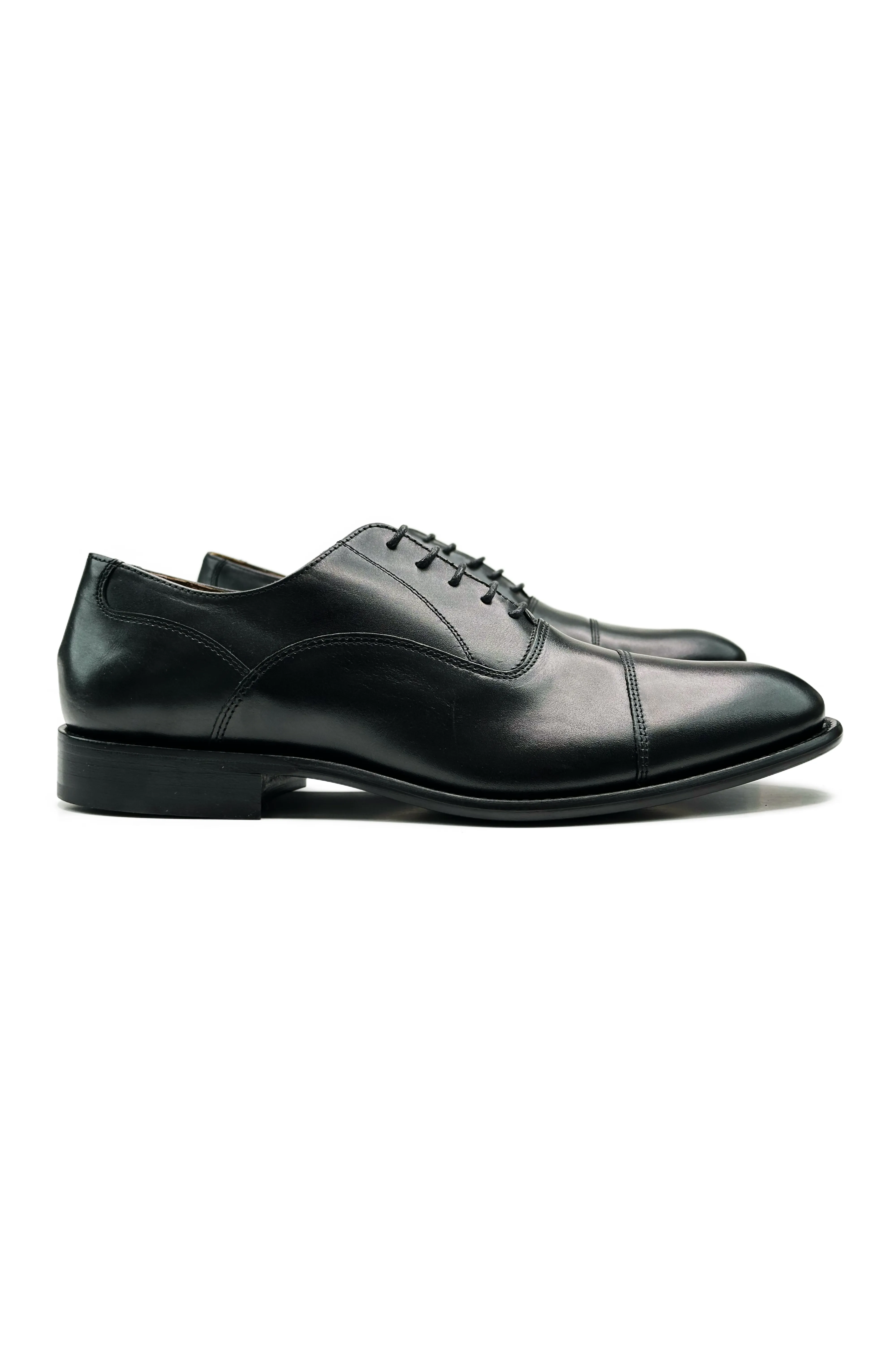 3763 Cap Toe Shoes Neat Appearance Lift Add