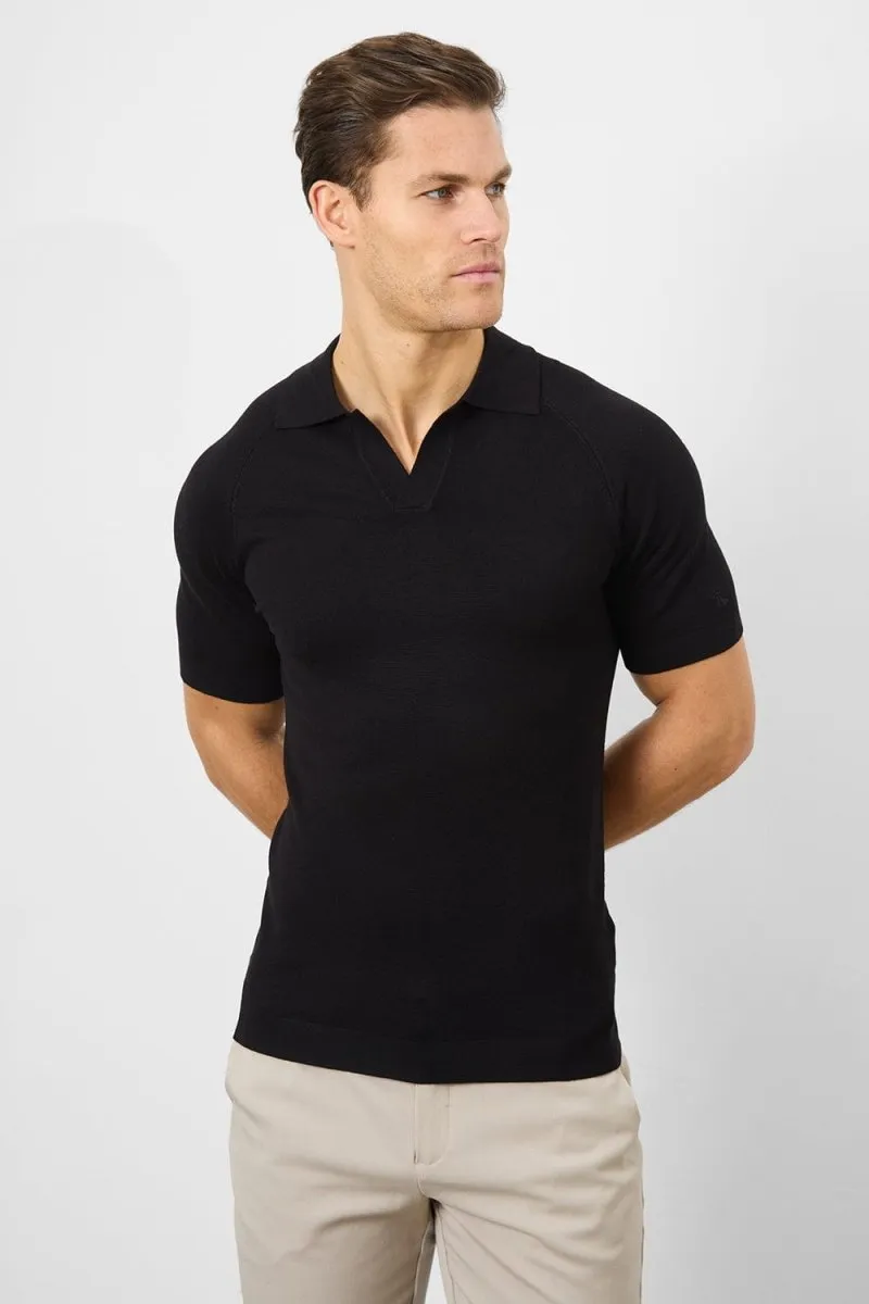 Breathable Textile Textured Open Collar Knitted Polo in Black