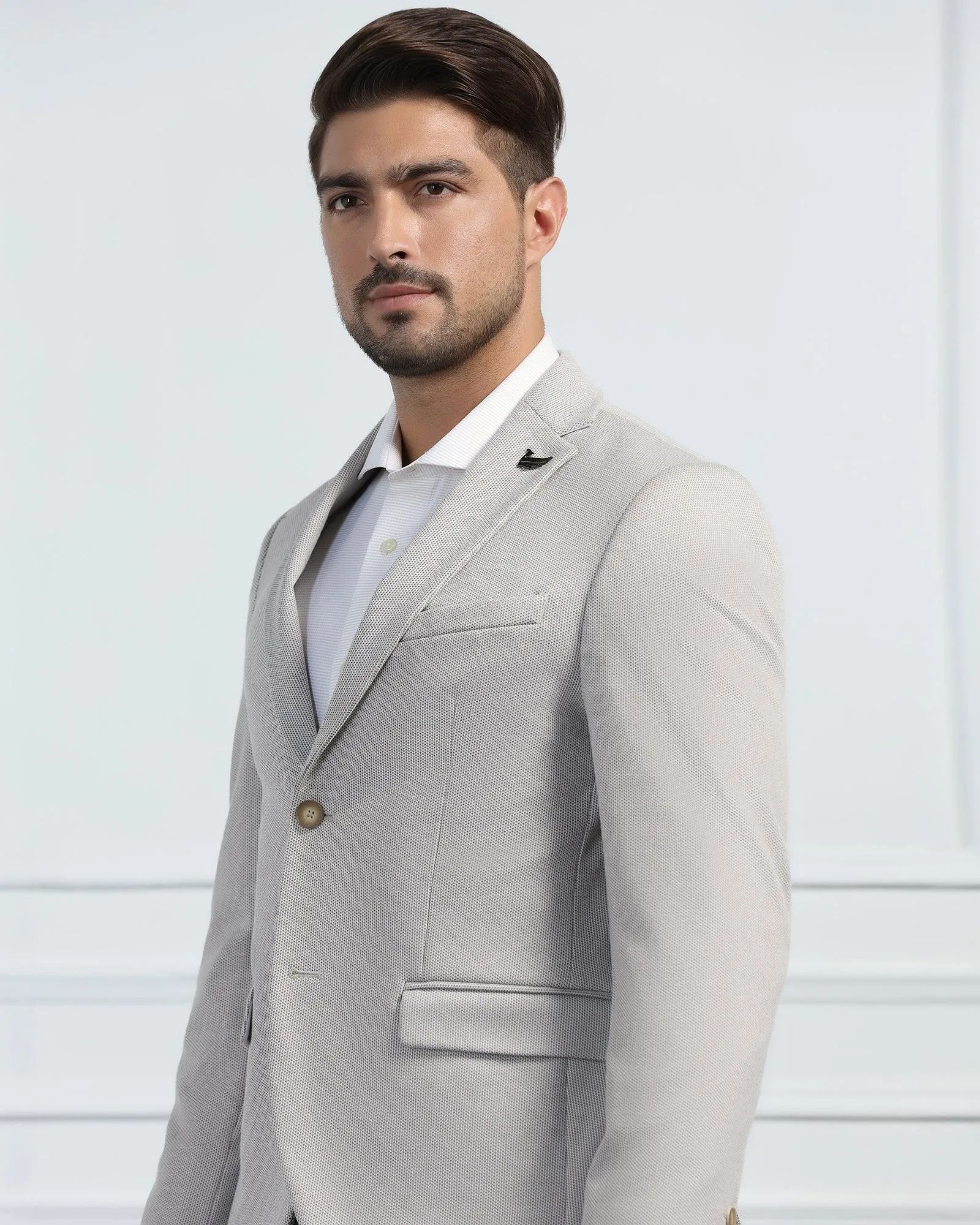 Bonded Seam Technology LowProfile Design Formal Beige Textured Blazer - Venue