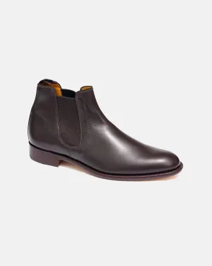 Good Traction Made-in-England Brown Calfskin Chelsea Boot