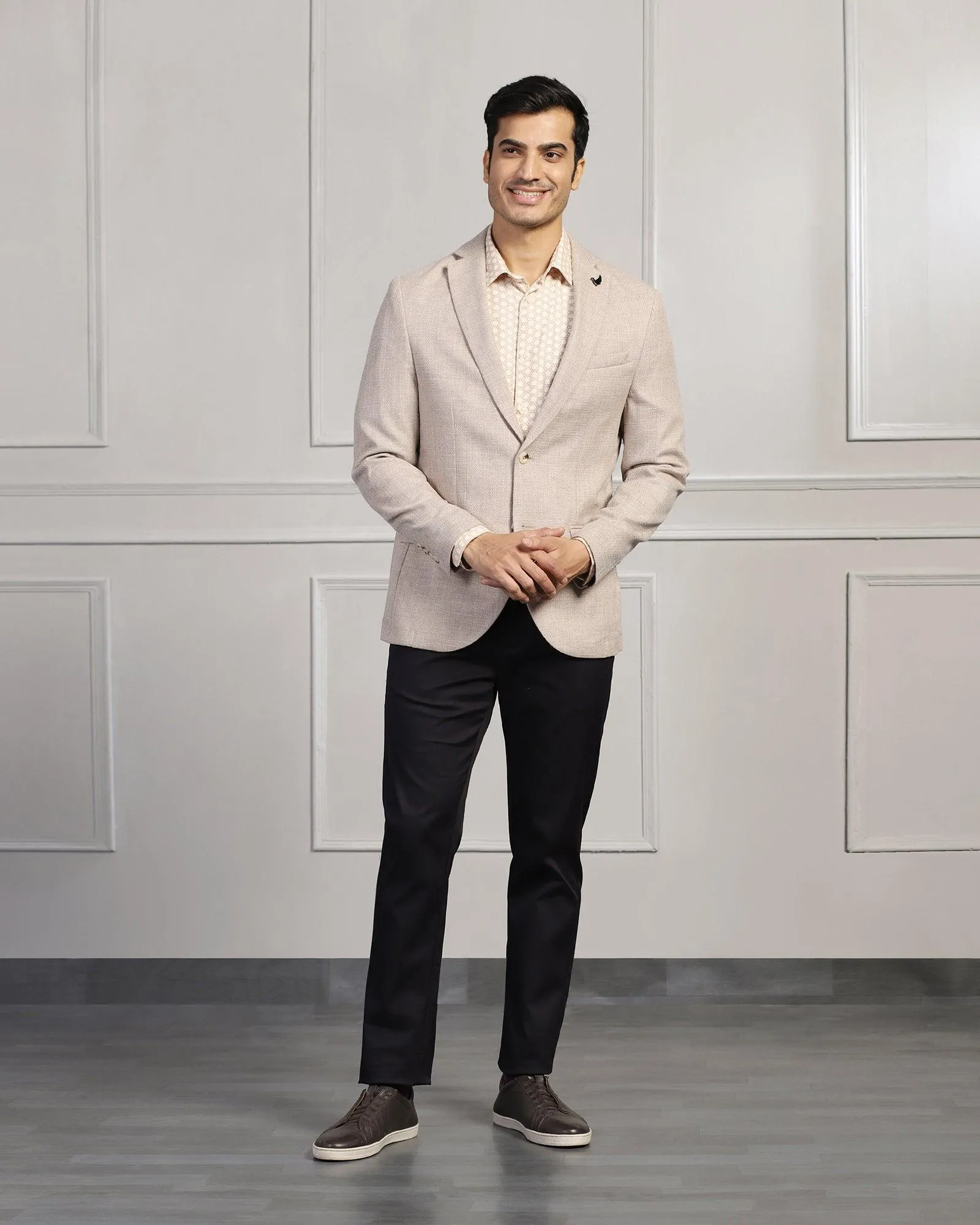 Utility Pockets Thermo Regulating Casual Beige Textured Blazer - Astin