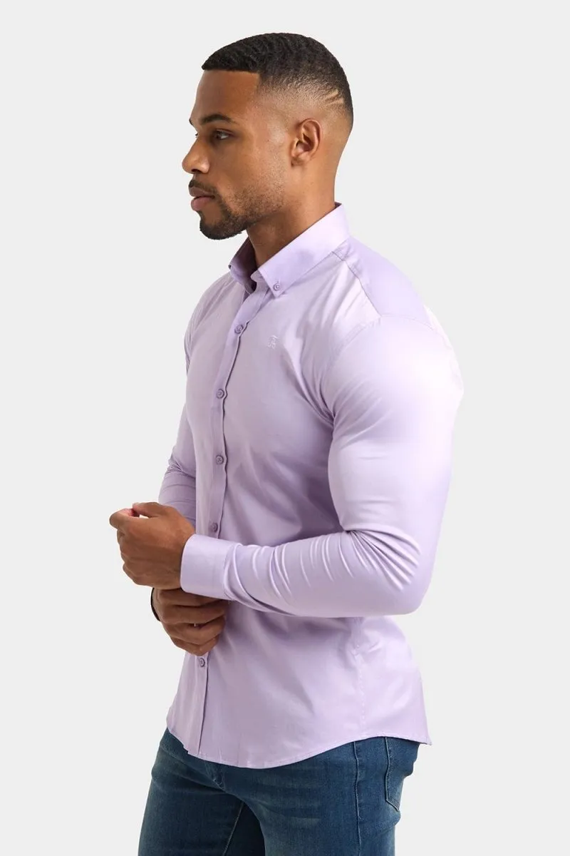 Ergonomic Back Panel Flexible Shoulder Construction Athletic Fit Signature Shirt in Lilac