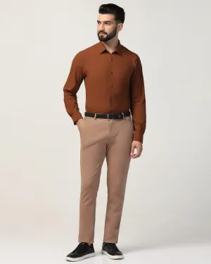 Tapered Leg Design Perfectly Fit TechPro Slim Fit B-91 Casual Beige Solid Khakis - Ziea