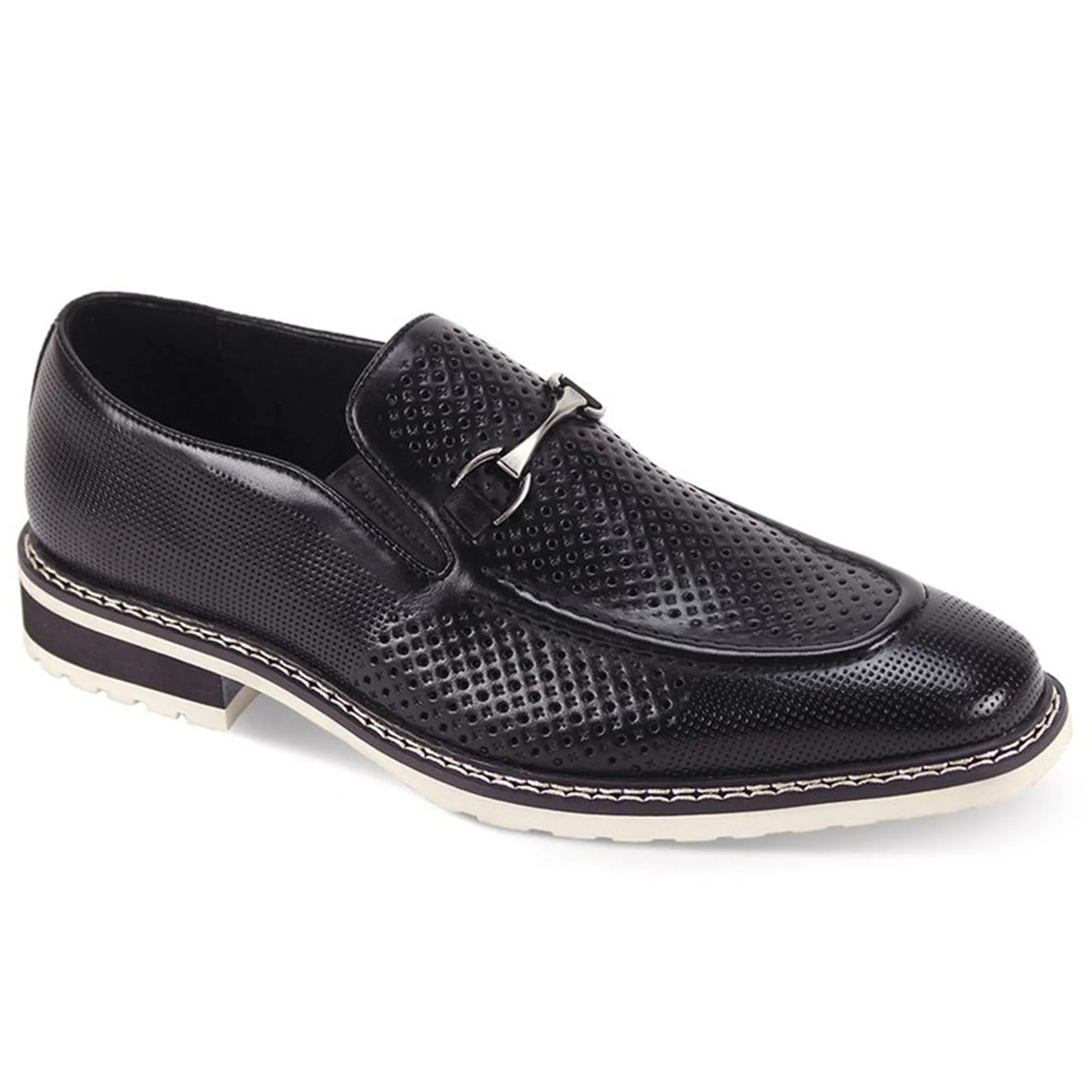 Giovanni Black and White Slip On Clean Trim Reinforced Eyelet Durability