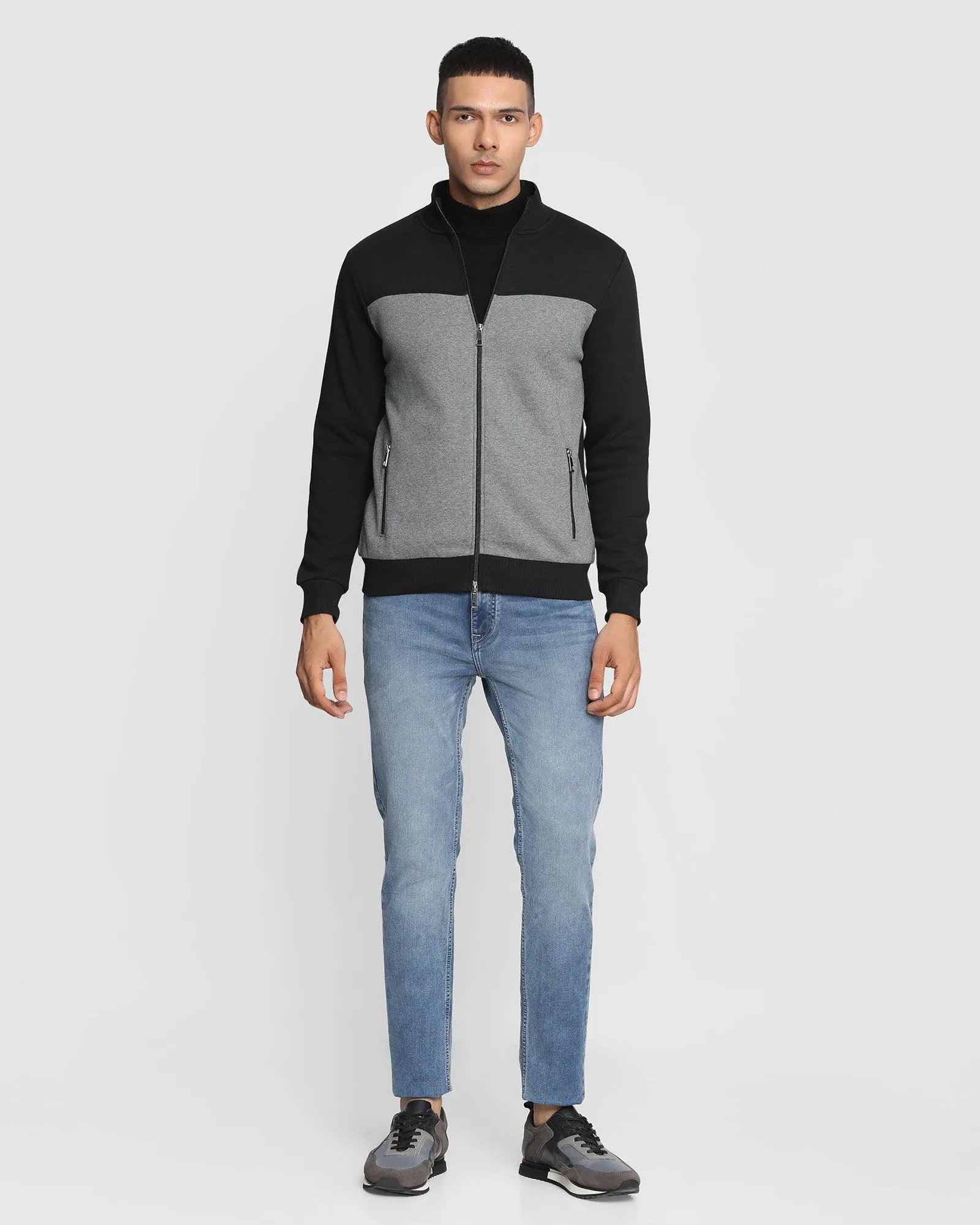 FlexibleNeckline Stylized Collar Black Solid Sweatshirt - Drip