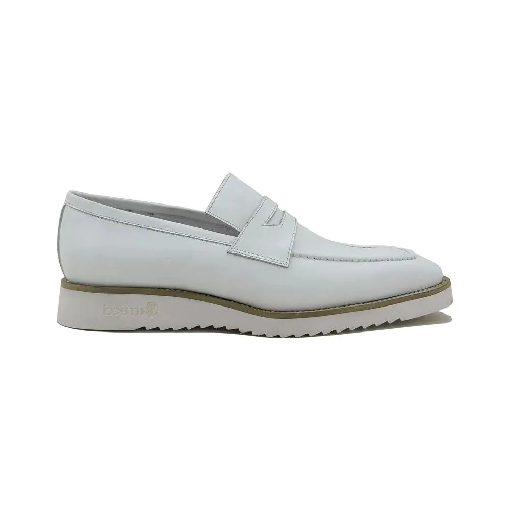 Canvas Upper Carrucci  White Penny Casual Loafer