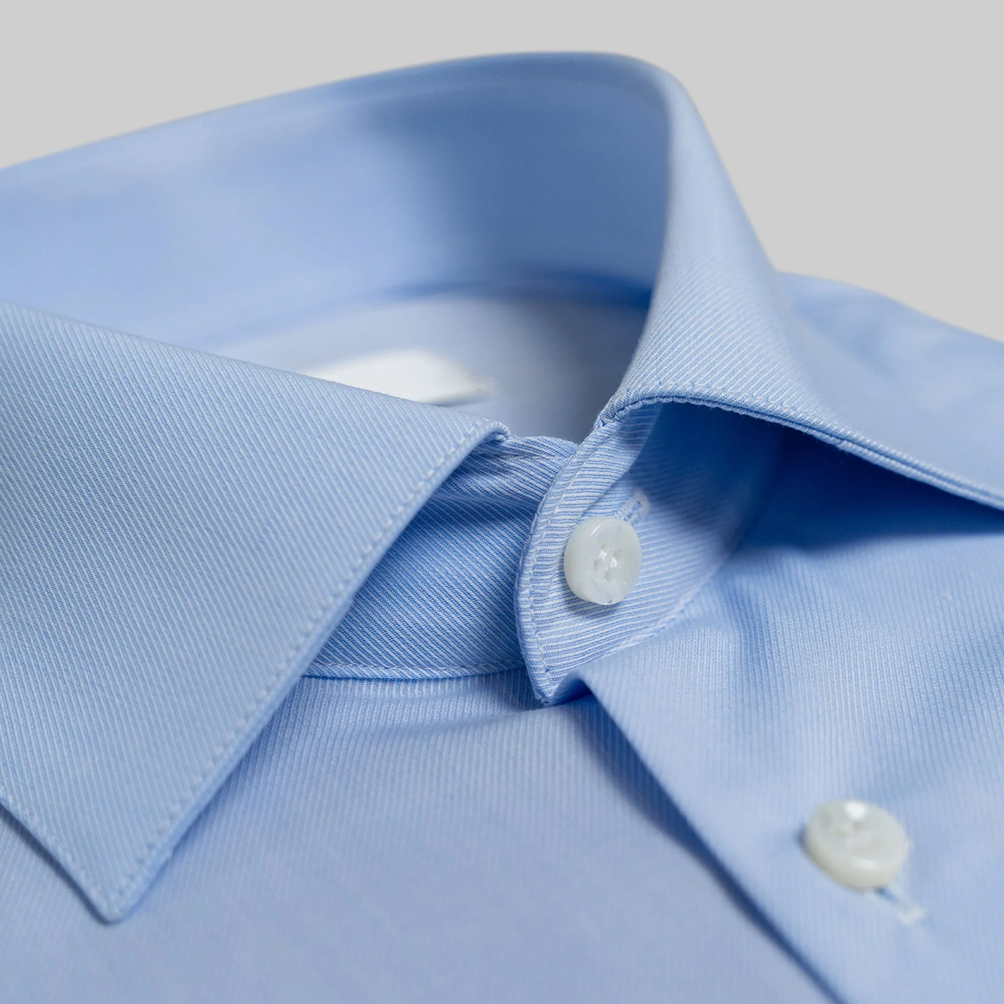 BreezeTech Spread Shirt Modern Fit Reinforced Collar